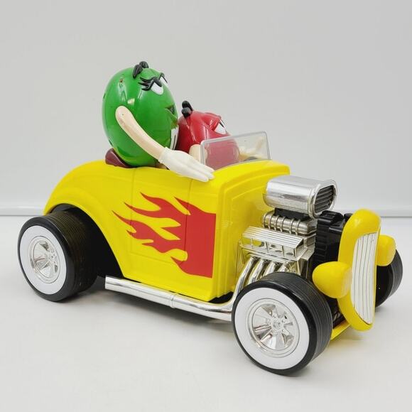 Vintage M & M Candy Dispenser "Rebel Without a Clue Hot Rod" (not working) - Picture 2 of 7